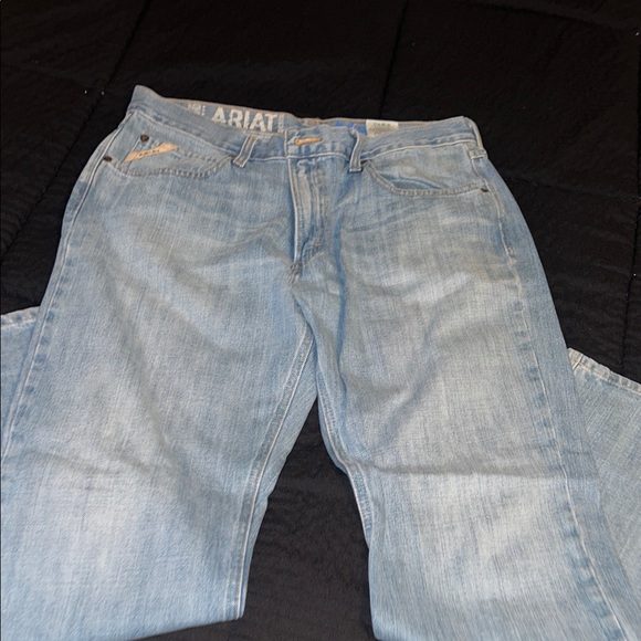 Ariat Men's Light Blue Relaxed Jeans - Picture 1 of 4